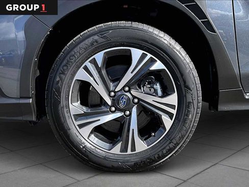 Used 2024 Subaru Crosstrek 2.0i Premium image 11