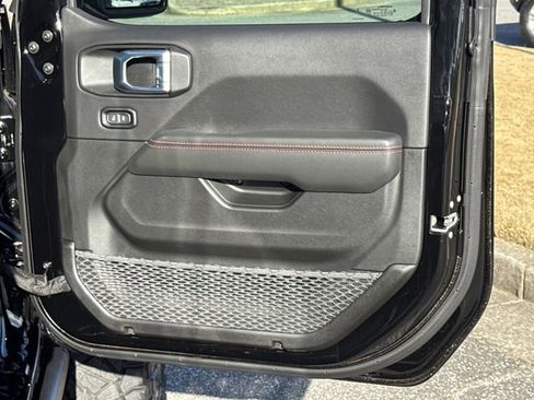 New 2026 Jeep Wrangler Unlimited Rubicon image 16