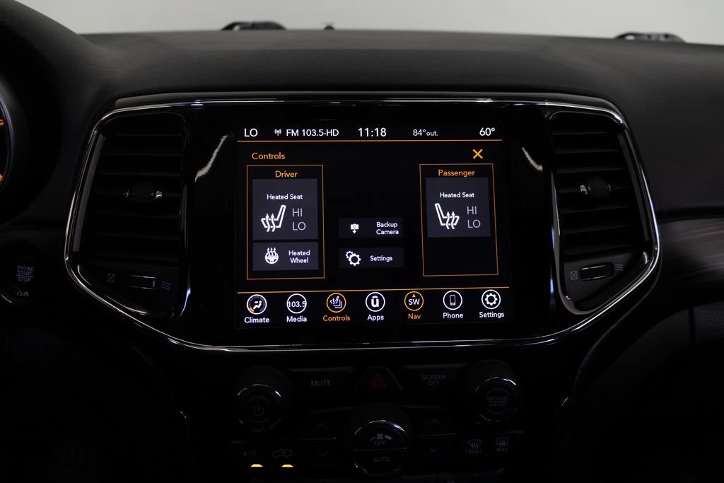 Used 2021 Jeep Grand Cherokee Laredo X AWD/4WD image 32