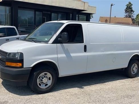 Used 2022 Chevrolet Express 2500 Extended w/ Driver Convenience Package image 19
