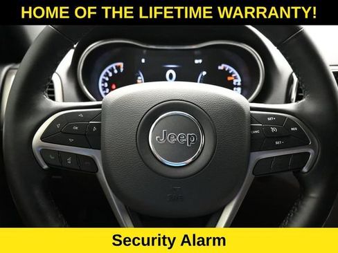 Used 2020 Jeep Grand Cherokee Altitude AWD/4WD image 19