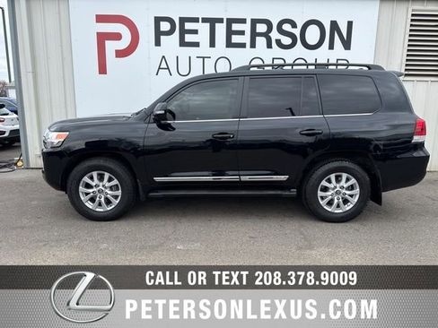 Used 2016 Toyota Land Cruiser image 7