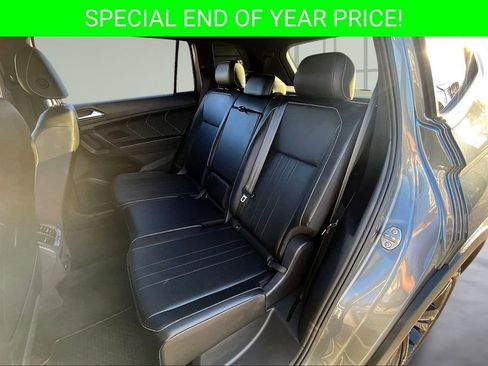 Used 2023 Volkswagen Tiguan SE R-Line image 21