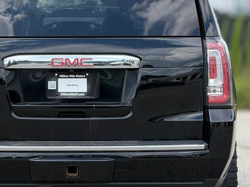 Used 2016 GMC Yukon XL Denali w/ Open Road Package AWD/4WD image 14