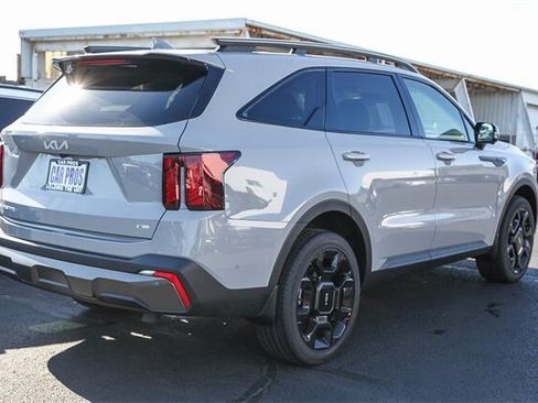 New 2025 Kia Sorento SX image 8