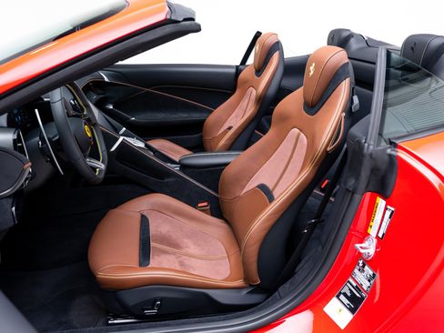Used 2025 Ferrari Roma Spider image 23