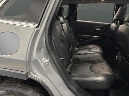 Used 2021 Jeep Cherokee Limited w/ Elite Package AWD/4WD image 26