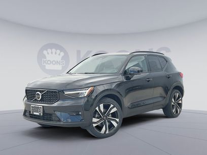 Used 2023 Volvo XC40 B5 Plus w/ Protection Package Premier