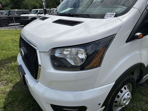 Certified 2024 Ford Transit 350 XLT RWD image 9
