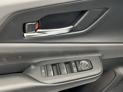 New 2026 Toyota Prius XLE image 10