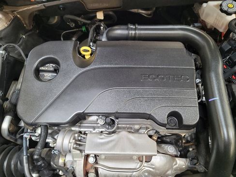 Used 2023 Chevrolet Malibu LT FWD image 30