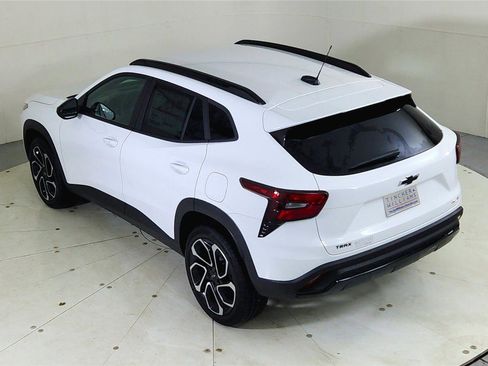 New 2026 Chevrolet Trax RS image 20