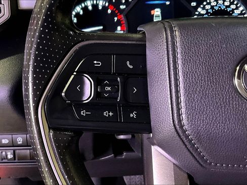 Used 2025 Toyota Tundra SR5 AWD/4WD image 12