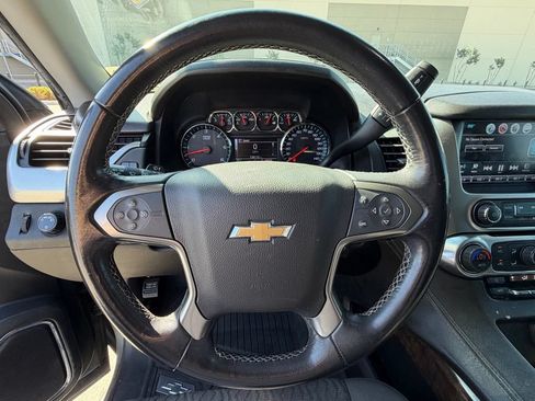 Used 2019 Chevrolet Tahoe LS RWD image 12