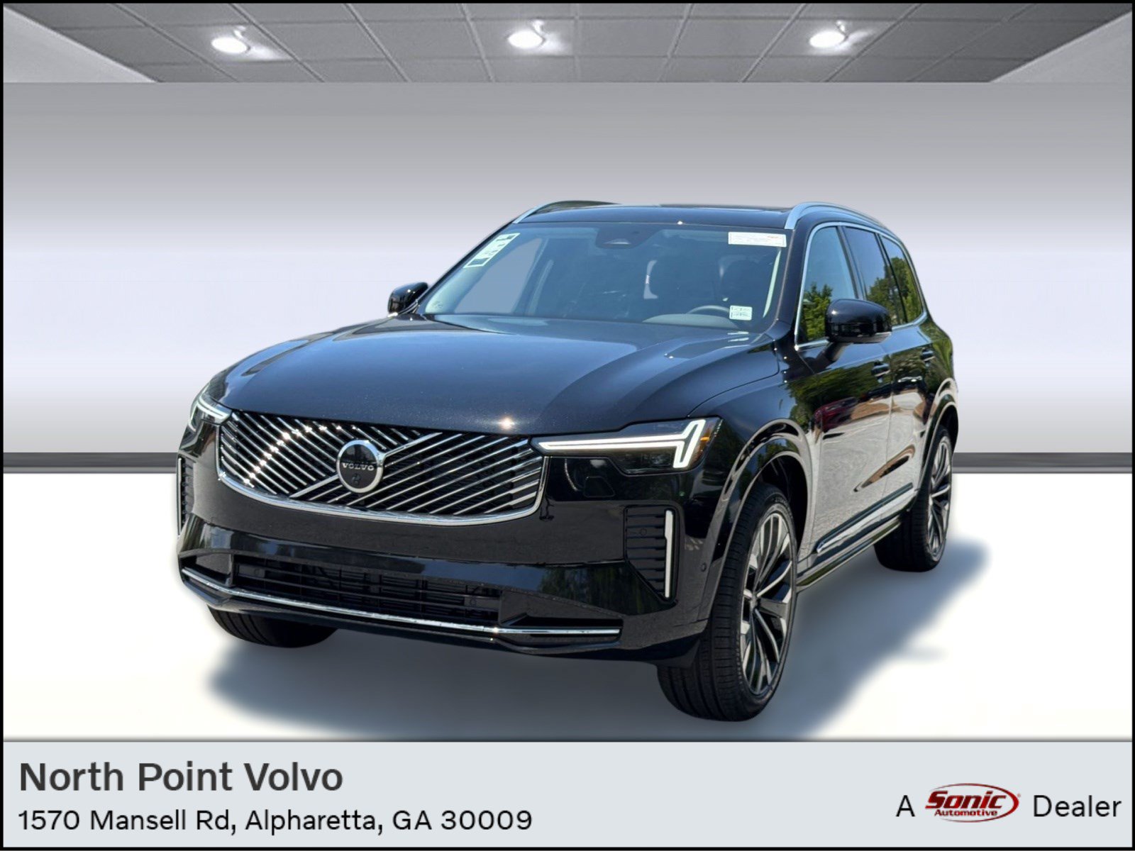 Used 2026 Volvo XC90 B5 Plus w/ Protection Package AWD/4WD image 1