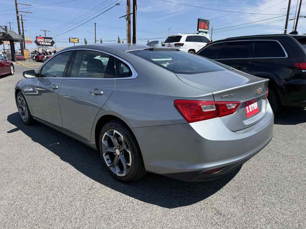 Used 2023 Chevrolet Malibu LT FWD image 6