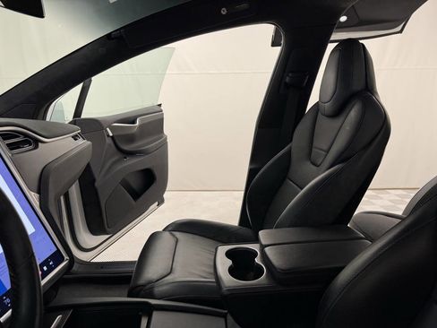 Used 2016 Tesla Model X P100D image 18