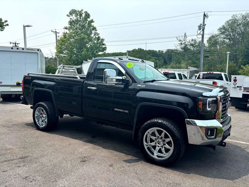 Used 2015 GMC Sierra 2500 SLE w/ SLE Preferred Package image 5