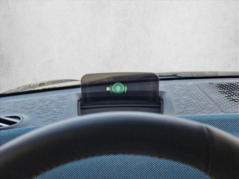 Certified 2025 MINI Cooper Countryman S w/ Comfort Package Max image 19