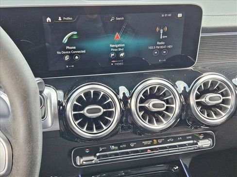 Used 2021 Mercedes-Benz GLB 35 AMG 4MATIC image 15