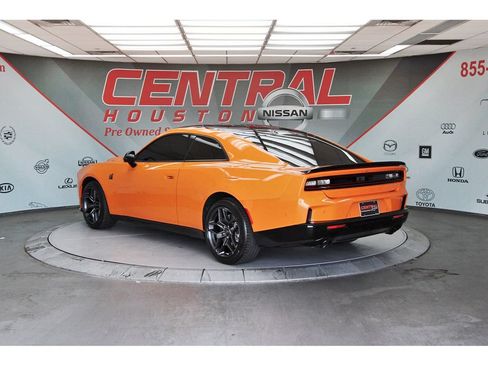Used 2026 Dodge Charger Scat Pack w/ Blacktop Package AWD/4WD image 3