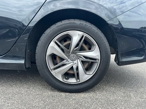 Used 2019 Honda Civic LX image 4