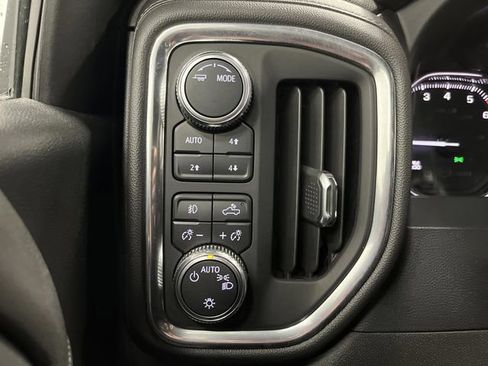 Used 2022 GMC Sierra 1500 Elevation image 24