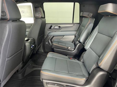 New 2026 GMC Yukon XL AT4 w/ AT4 Premium Package image 14