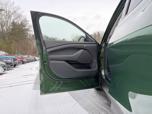 New 2025 Ford Mustang Mach-E Select image 21