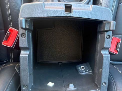 Used 2020 Jeep Gladiator Overland image 19