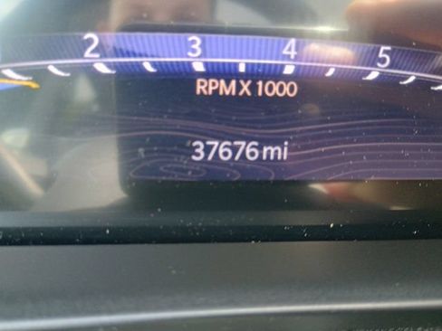 Used 2023 Jeep Grand Cherokee Overland w/ Luxury Tech Group IV AWD/4WD image 27