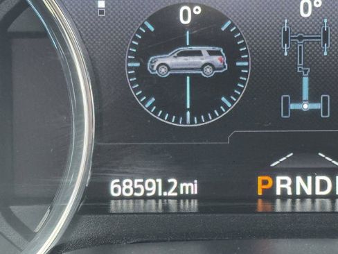 Used 2021 Ford Expedition XLT image 20