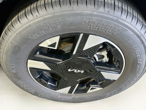 Used 2026 Kia Sportage LX AWD/4WD image 11