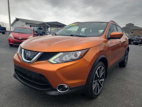 Used 2017 Nissan Rogue Sport SL w/ SL Premium Package image 4