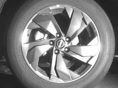 Used 2025 Nissan Rogue SV FWD image 14