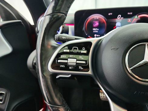 Used 2021 Mercedes-Benz CLA 250 4MATIC image 21