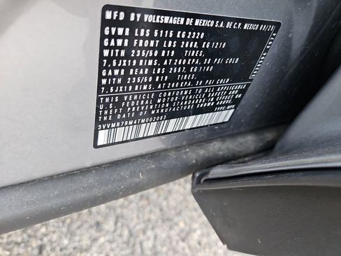 Certified 2026 Volkswagen Tiguan SE AWD/4WD image 14