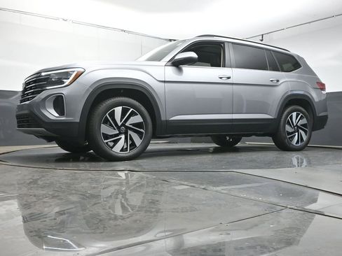 New 2026 Volkswagen Atlas SE FWD image 35