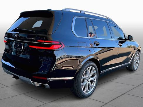 Used 2023 BMW X7 xDrive40i w/ Premium Package image 12