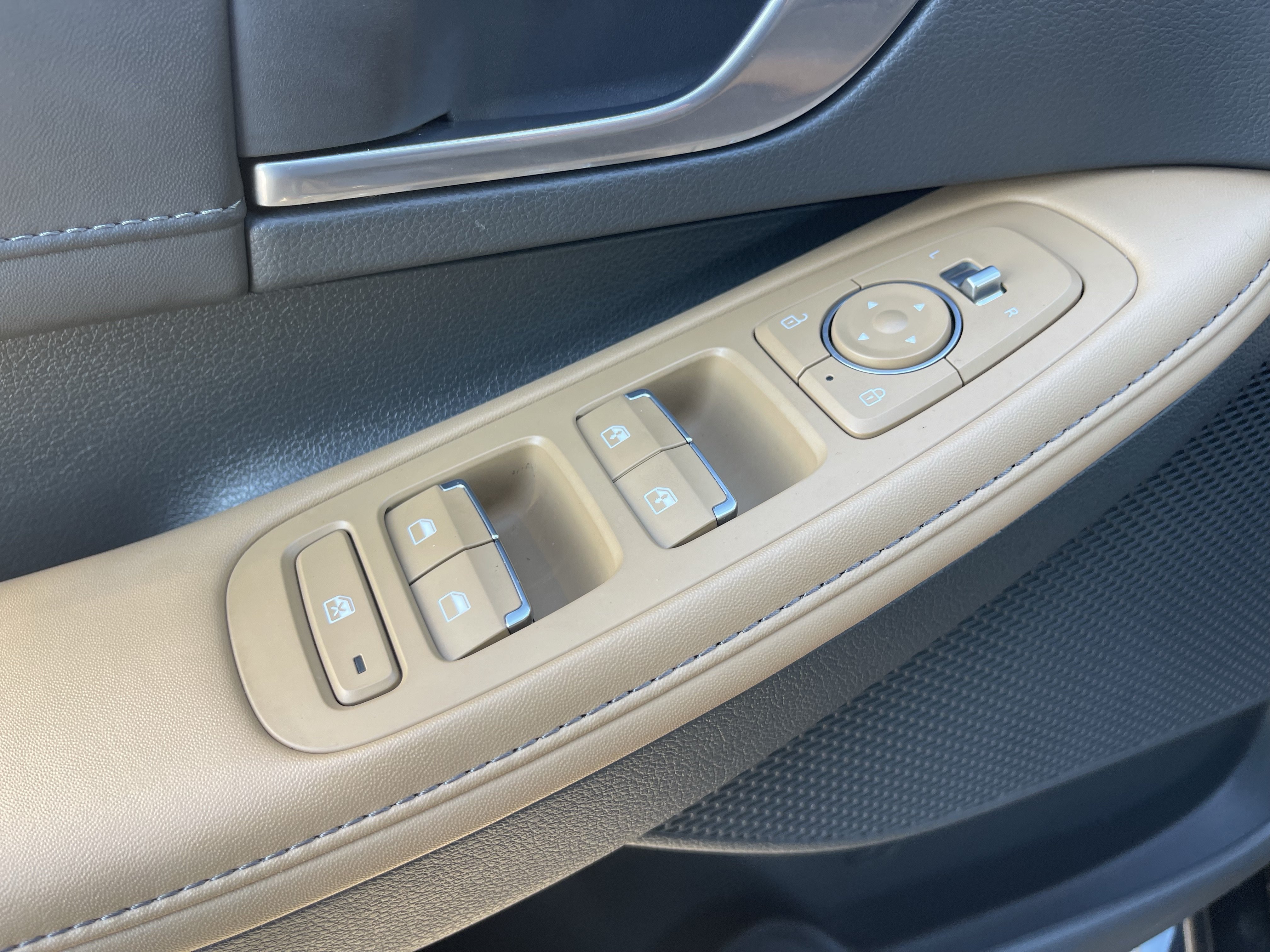Used 2023 Hyundai Sonata Limited FWD image 23