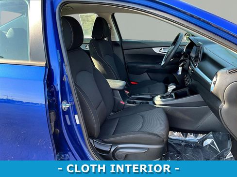 Used 2024 Kia Forte LXS FWD image 28