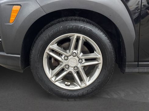 Used 2019 Hyundai Kona SE image 13