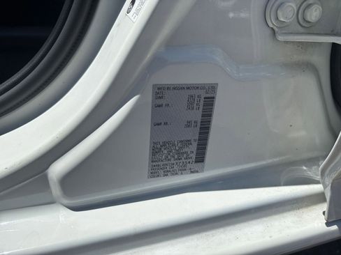 Used 2025 Nissan Altima 2.5 SV FWD image 29