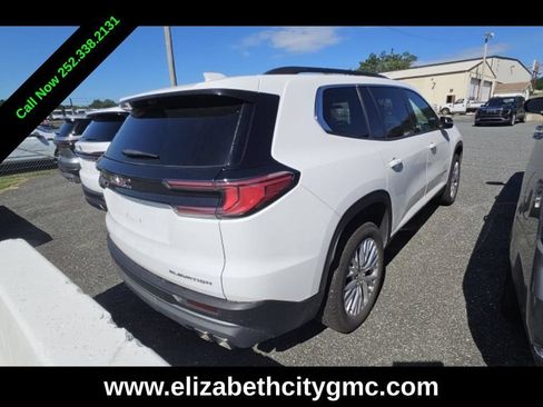 Used 2026 GMC Acadia Elevation w/ Elevation Premium Package FWD image 3