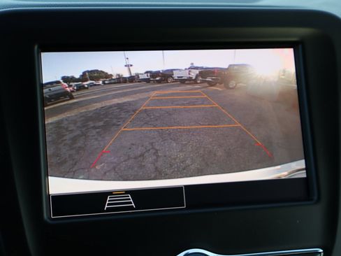 Used 2023 Chevrolet Equinox LT image 27