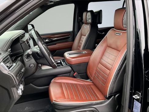 Used 2023 GMC Yukon XL Denali Ultimate AWD/4WD image 25