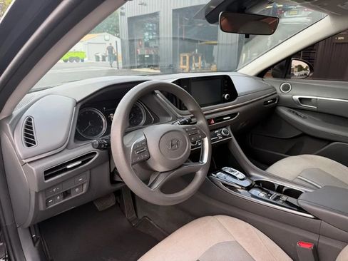 Used 2021 Hyundai Sonata SEL w/ Preferred Accessory Package FWD image 5