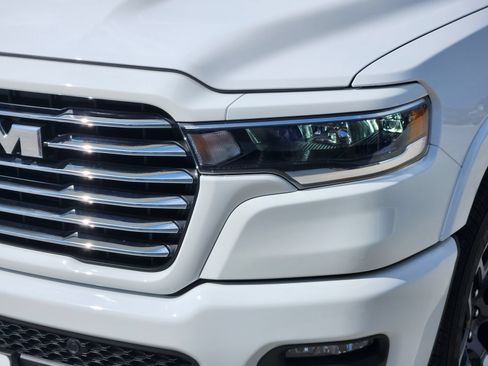 New 2026 RAM 1500 Laramie AWD/4WD image 9