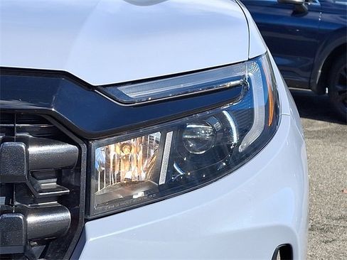 Certified 2024 Honda Ridgeline Sport image 9