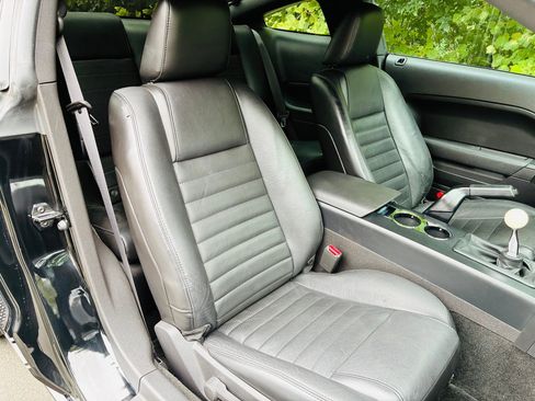 Used 2007 Ford Mustang GT RWD image 35